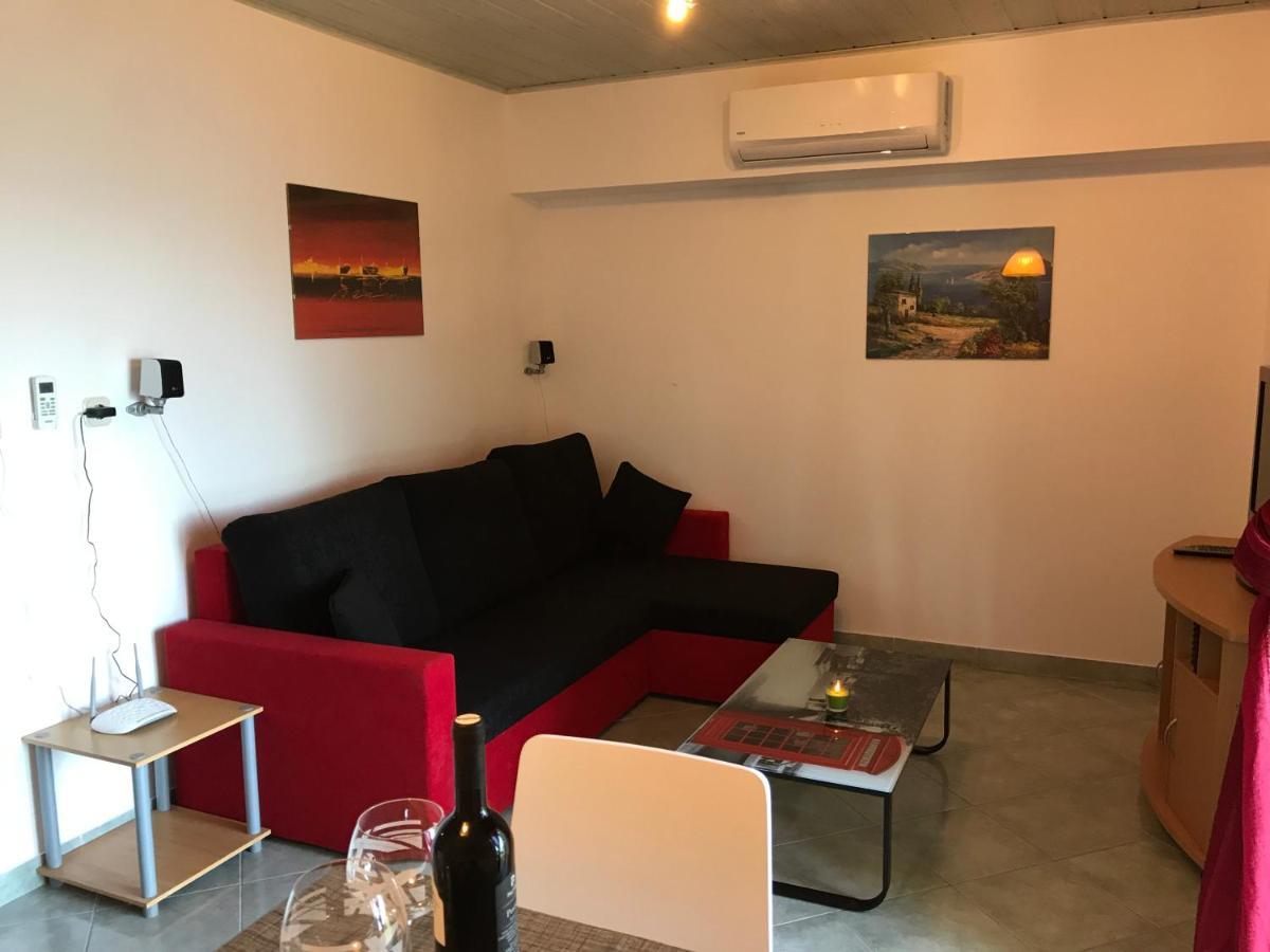 Apartament Grdelin Omiš Zewnętrze zdjęcie