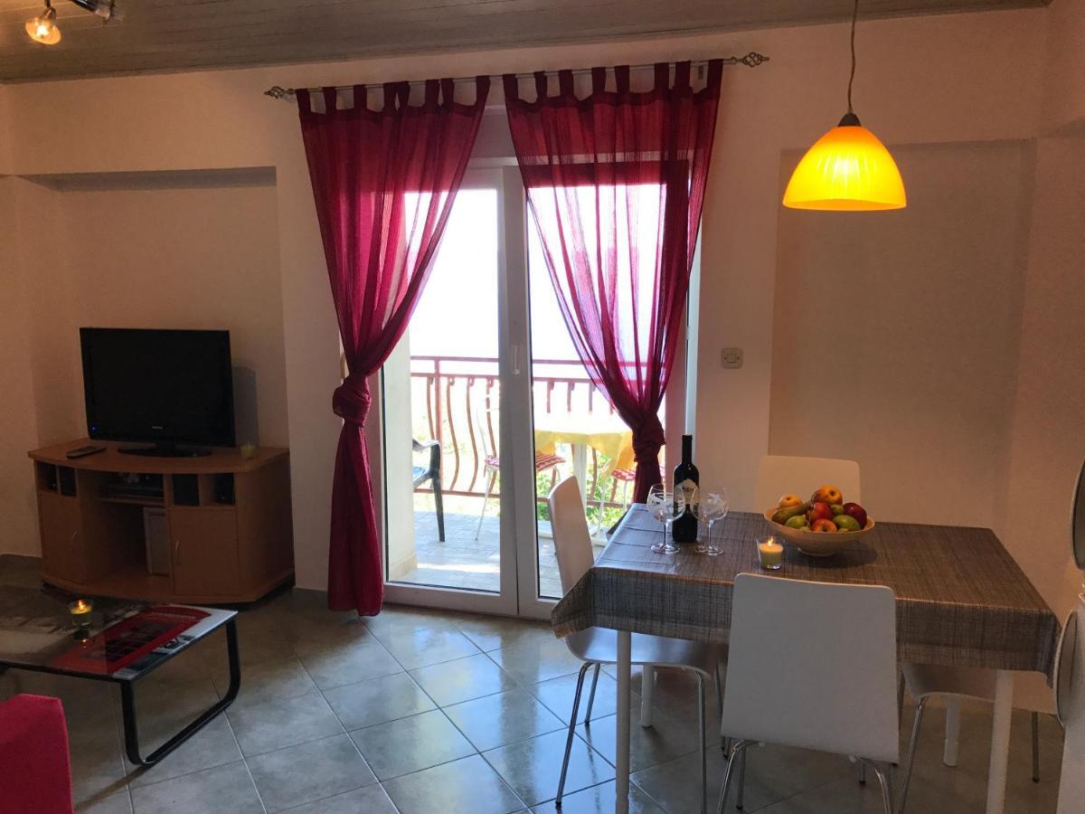 Apartament Grdelin Omiš Zewnętrze zdjęcie