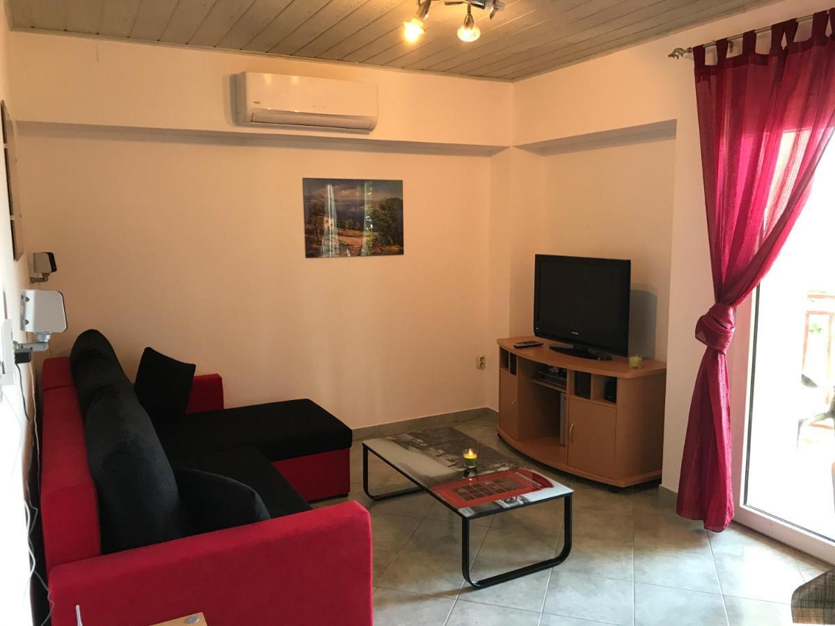 Apartament Grdelin Omiš Zewnętrze zdjęcie